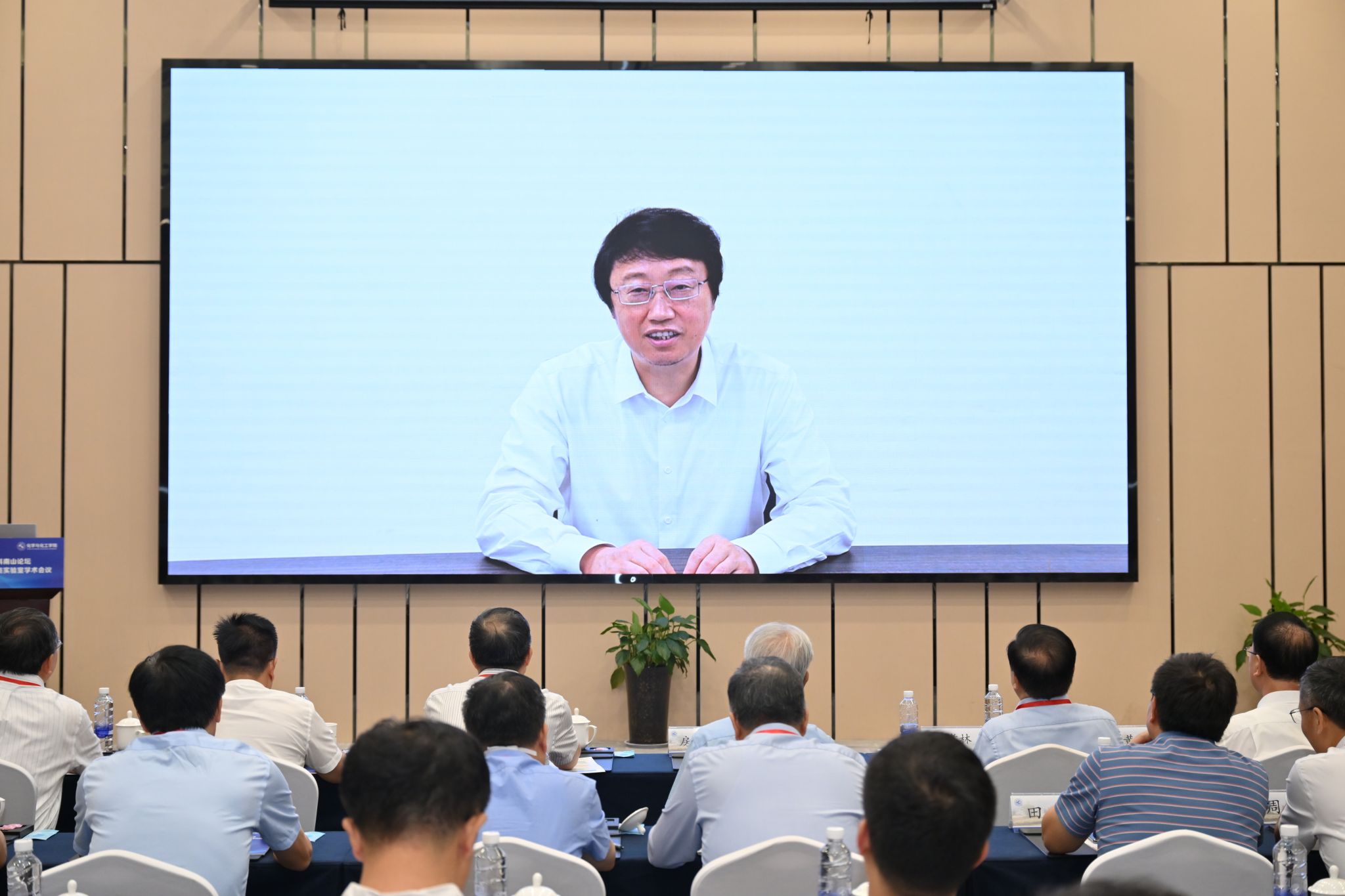 3张院士.JPG