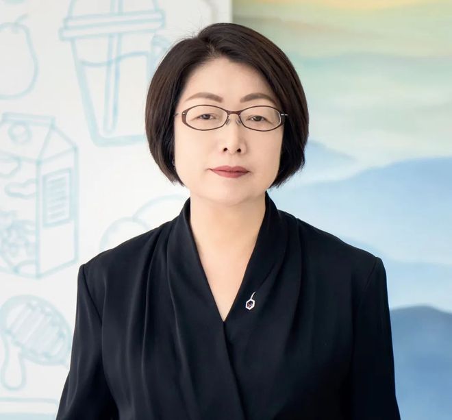 3高月静2.jpg