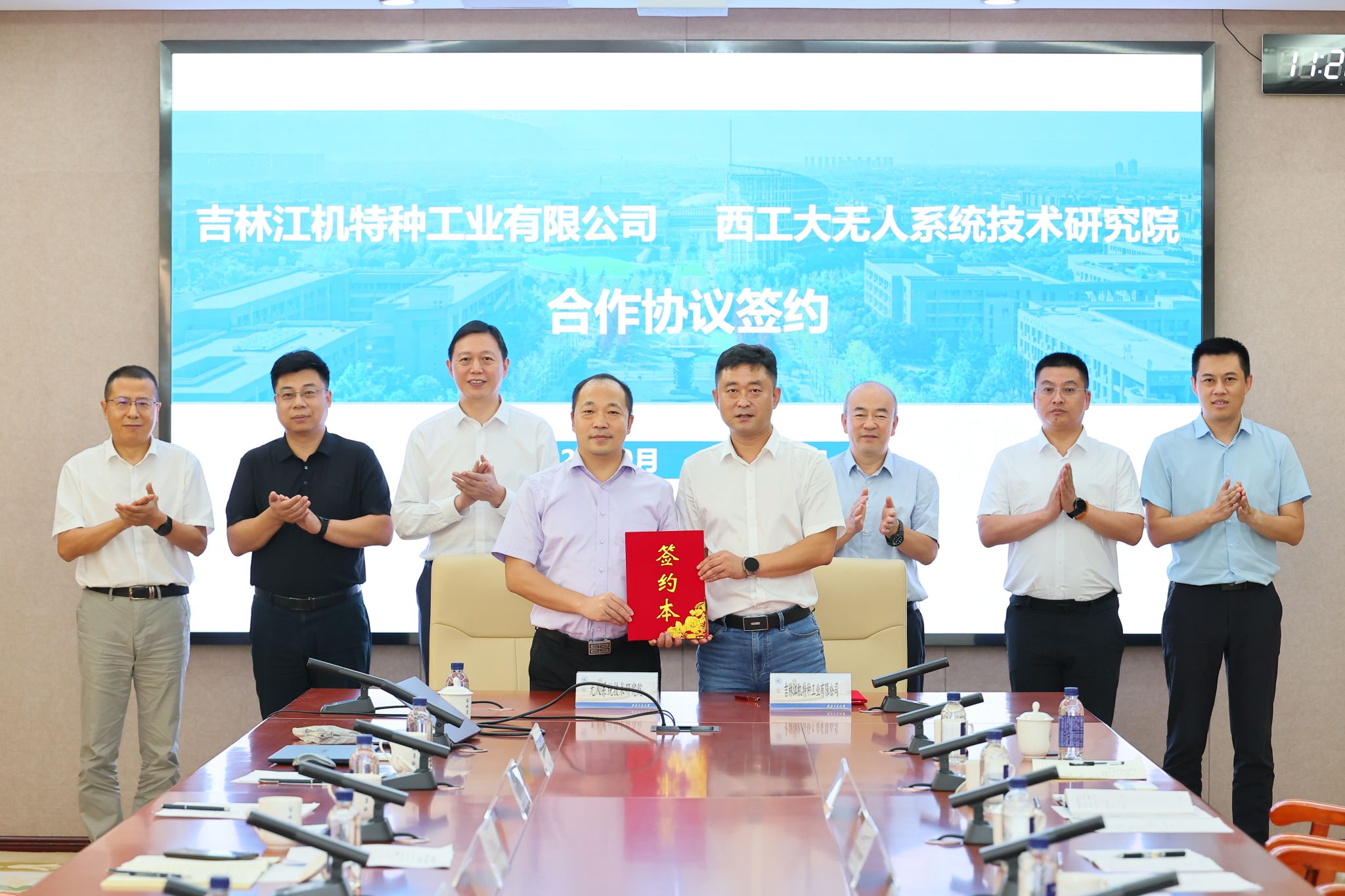 LUDI6106.JPG LUDI6106.JPG