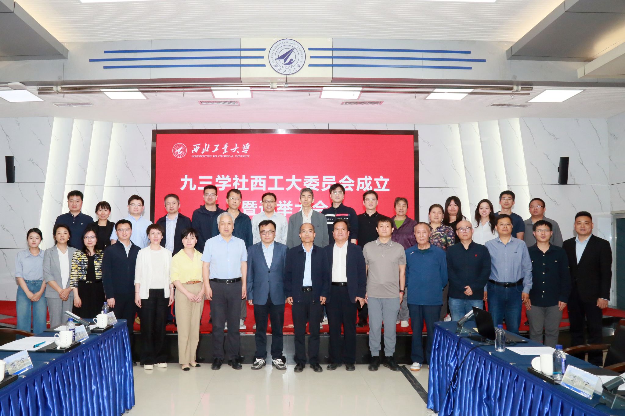 CD5A8990.jpg CD5A8990.jpg